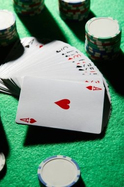 qrtoto app showing live-dealer blackjack table and deposit options